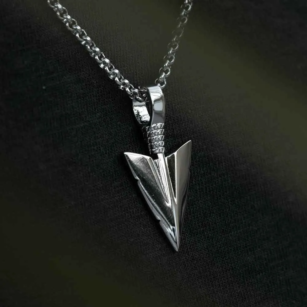 Arrowhead Pendant Necklace with Cable Chain