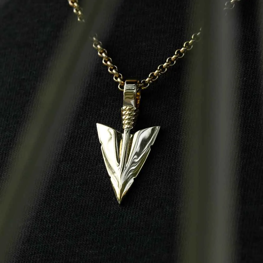 Arrowhead Pendant Necklace with Cable Chain