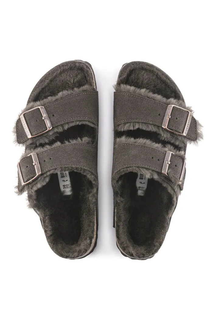 Birkenstock Arizona Shearling Regular Width in Mocha