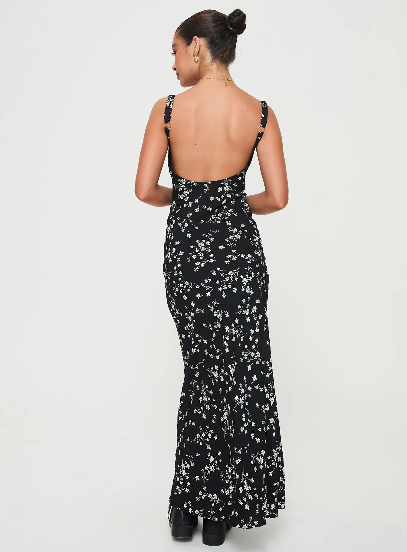 Mahlari Maxi Dress Black / Floral