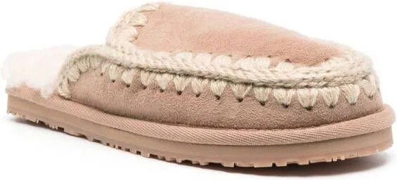 Neutral shearling slippers with contrast stitching by Mou