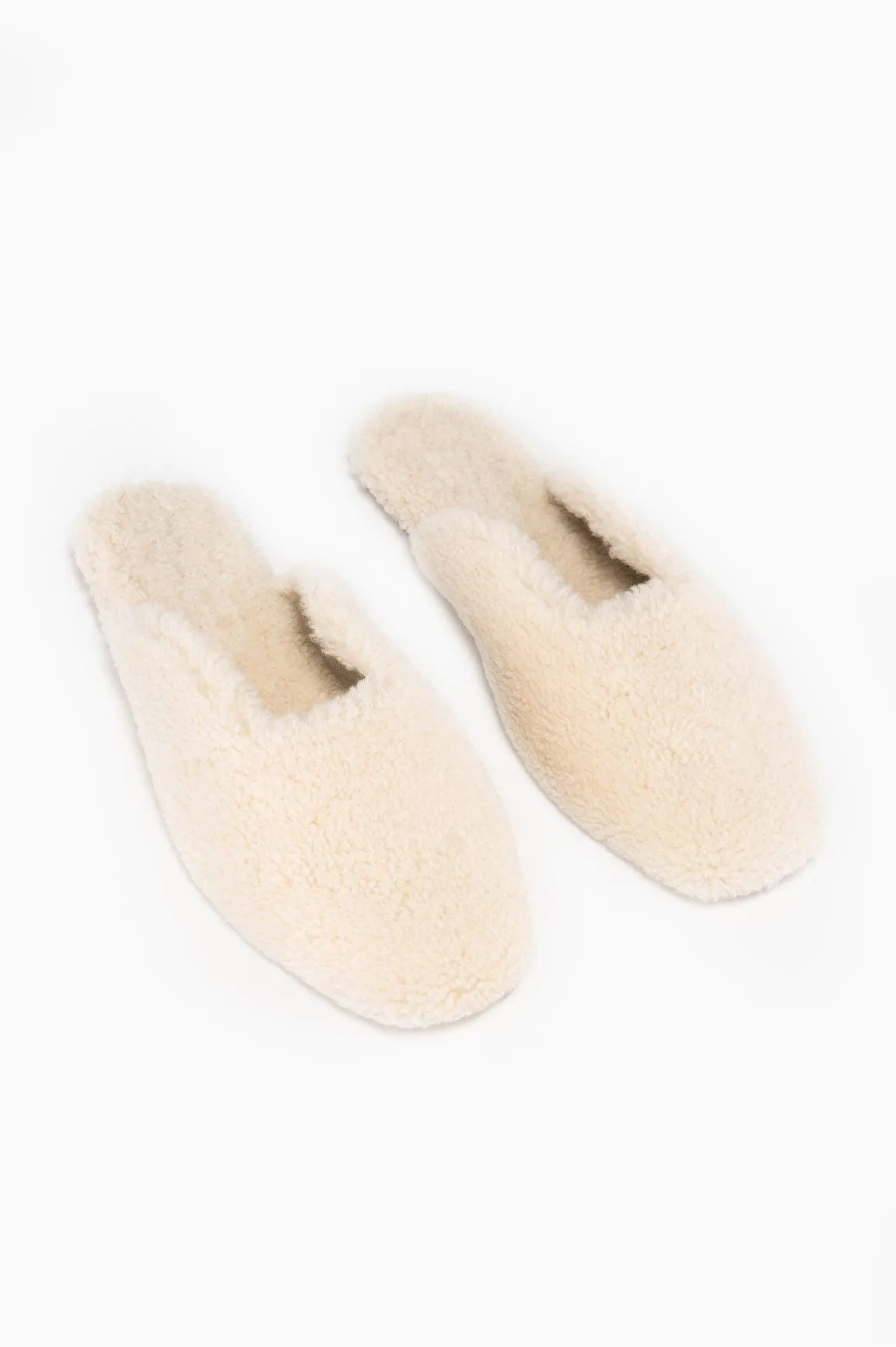 Shearling Slippers in Cream