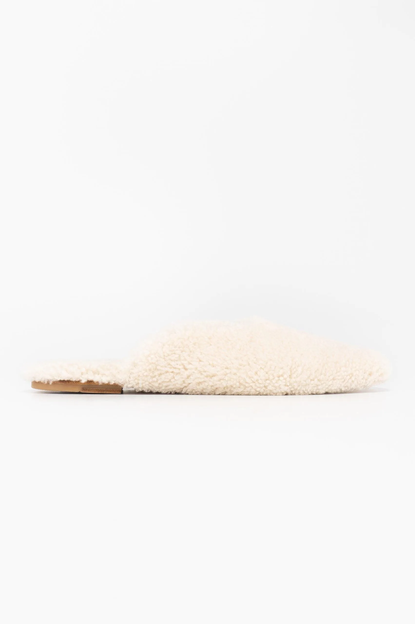 Shearling Slippers in Cream