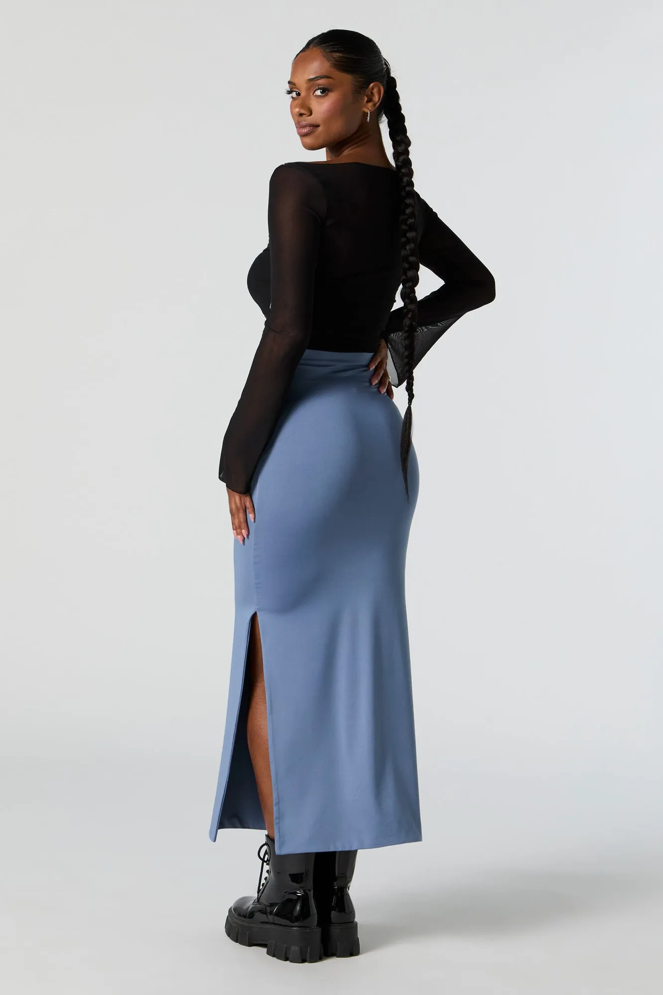 Sophisticated Midi Skirt with Slit